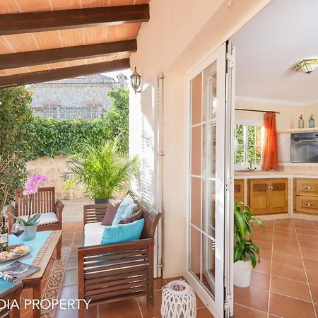 Jaume Chalet *