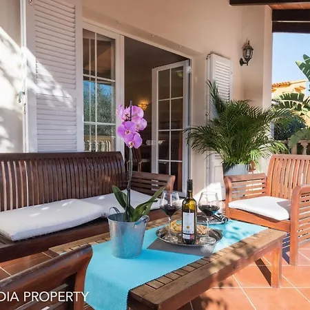 Jaume Chalet